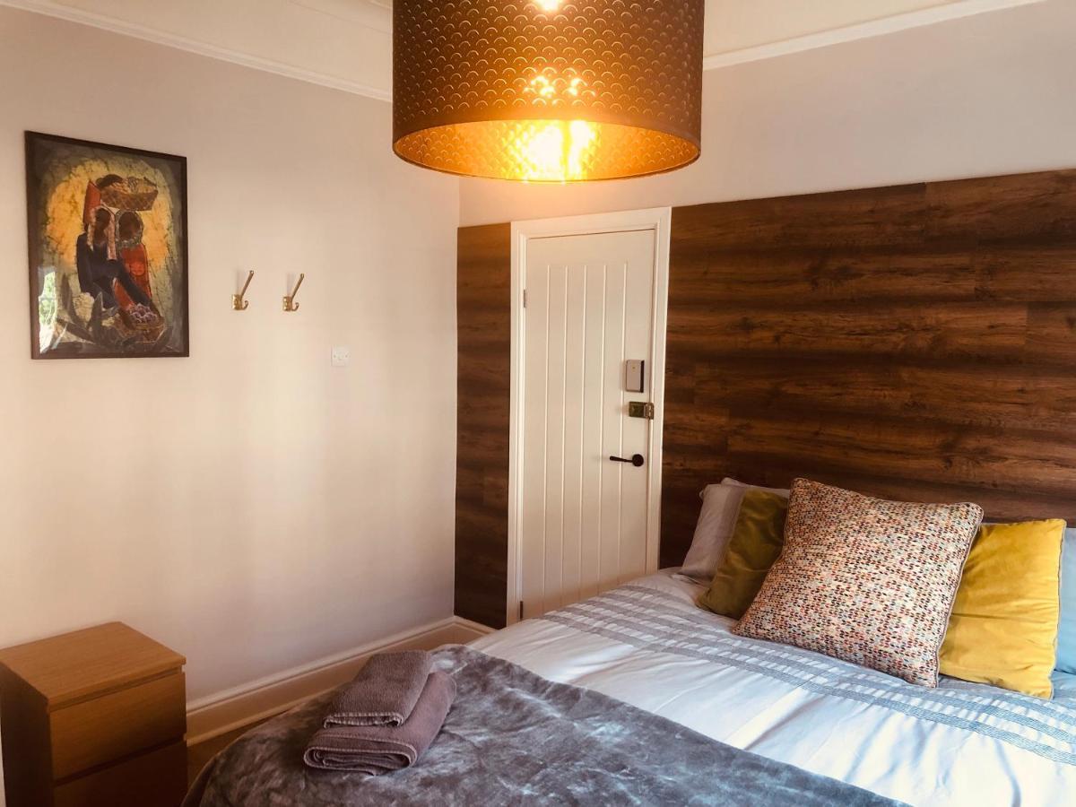 Maritime Pods Hotel Portsmouth Buitenkant foto